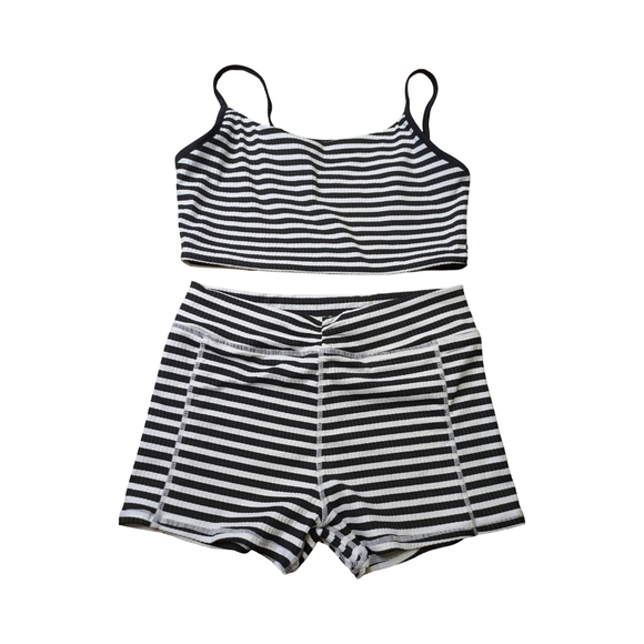 NWOT Striped Black/White Ribbed Reversible Top & Shorts Bottoms Bikini Set - Picture 3 of 9